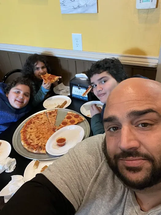 La Bona Pizza Picture 3