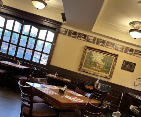 Brady's Fox Hunt Inn