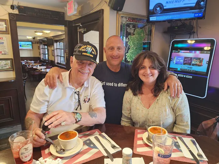 Brady's Fox Hunt Inn Picture 8