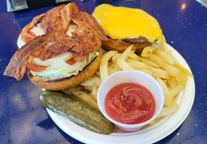 Wally's Bagel Cafe, Northvale Picture 7