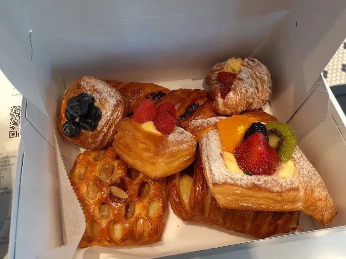 Paris Baguette Picture 2