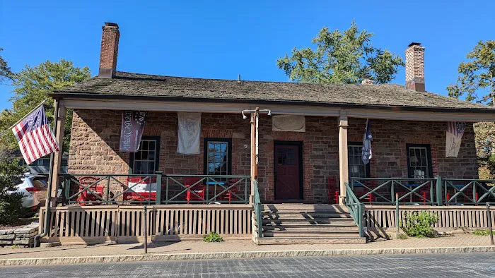 The Old '76 House Picture 3