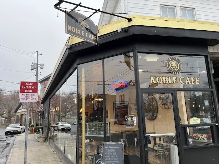 Noble Cafe Picture 2