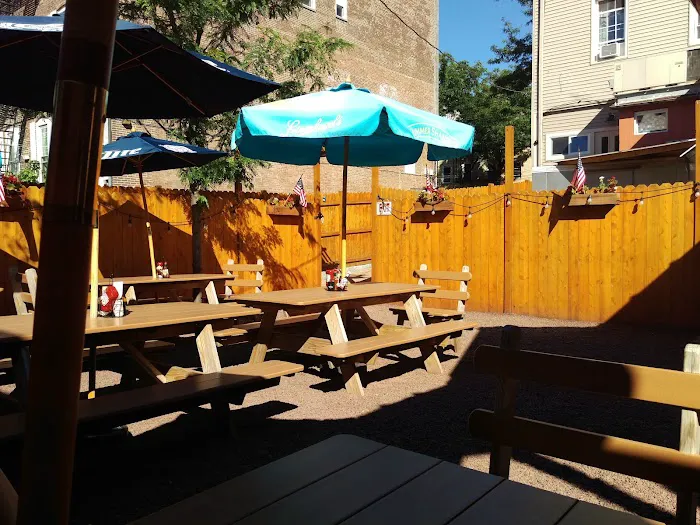 Doubleday's Restaurant & Bar Picture 5
