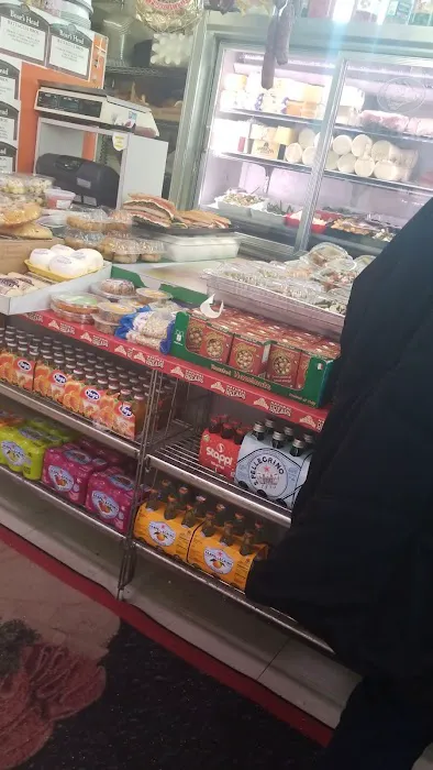 Battaglia Brothers Deli Picture 8