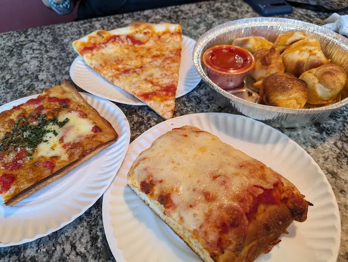 IRVINGTON PIZZA COMPANY Picture 10