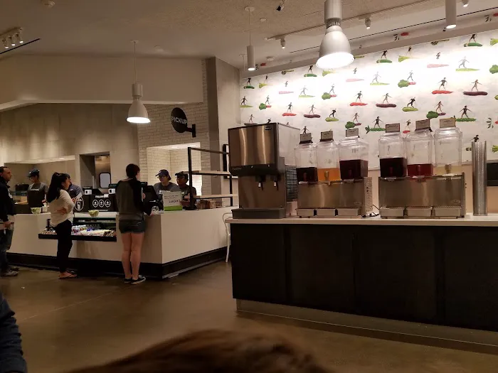 Chopt Creative Salad Co. Picture 6