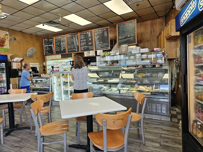 Sunshine Bagels & Doughnut Shop Picture 2