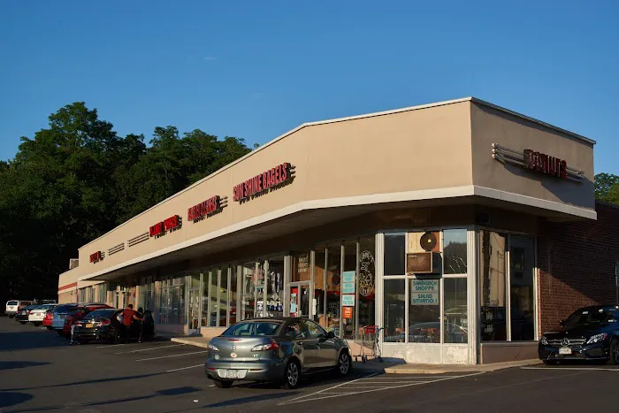 Sunshine Bagels & Doughnut Shop Picture 7