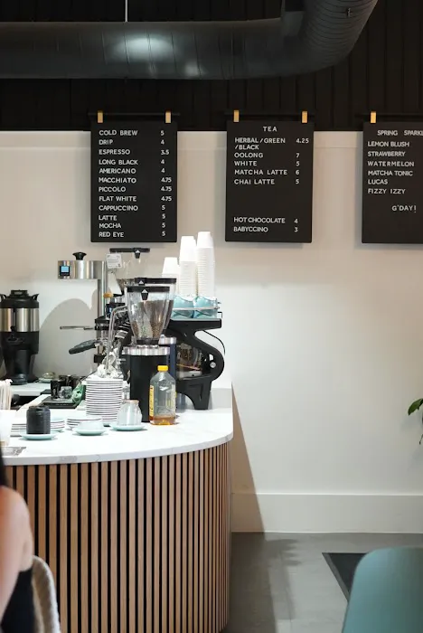 Ludy Cafe Picture 2