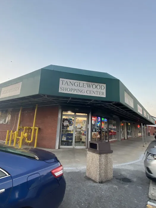 Tanglewood Delicatessen Picture 3
