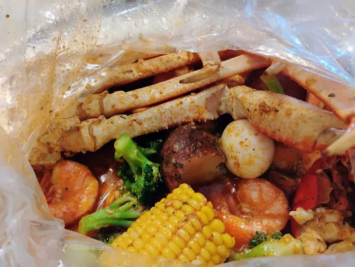 Hook & Reel Cajun Seafood & Bar Picture 4