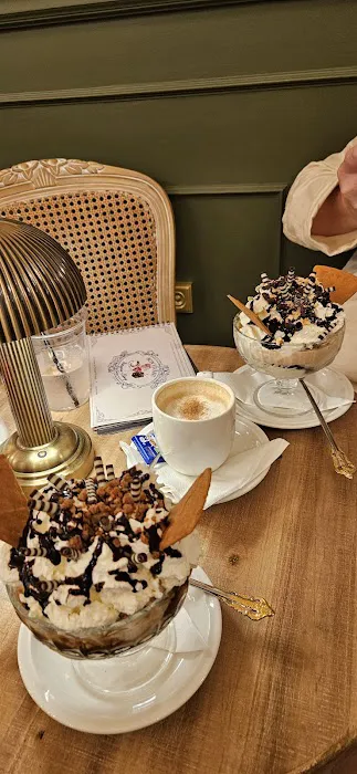 Bon Vivant Patisserie & Cakery Picture 3