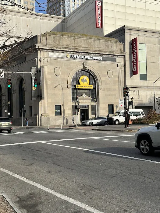 Buffalo Wild Wings Picture 3