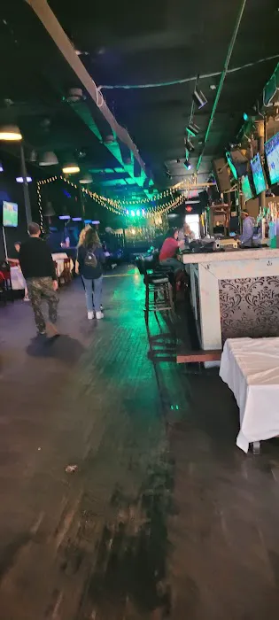 The Bridge Sports Bar & Lounge Picture 2