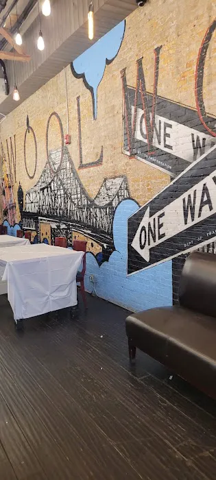 The Bridge Sports Bar & Lounge Picture 8