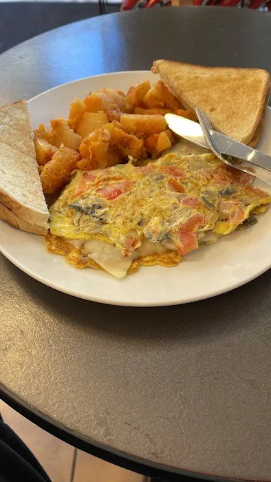 DELI ON THE HUDSON CAFE Picture 8