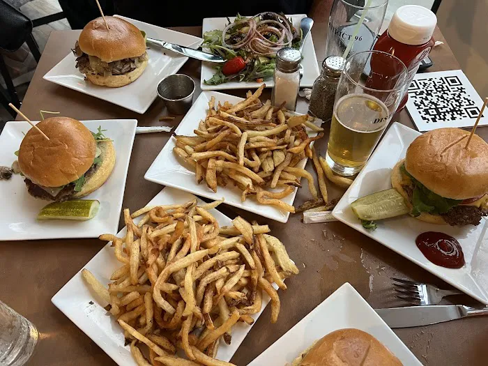 The Burger loft Picture 6