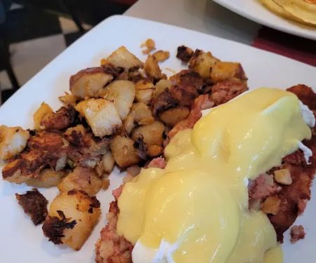 The Breakfast & Burger Club