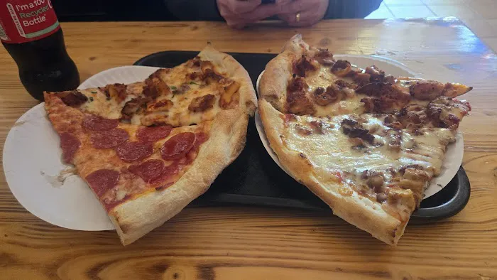 Tarantella Pizzaria Picture 4