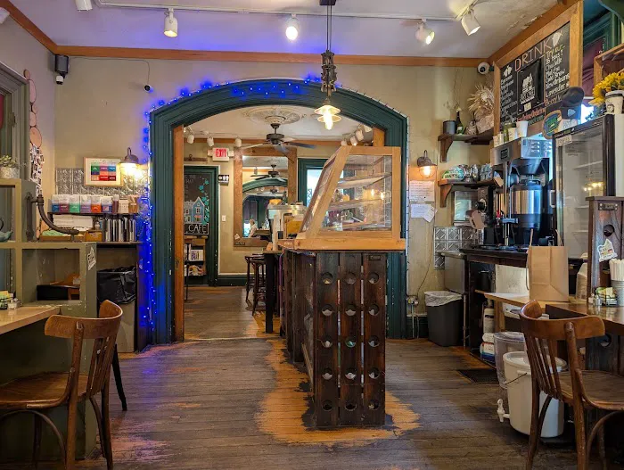 Art Cafe Picture 2