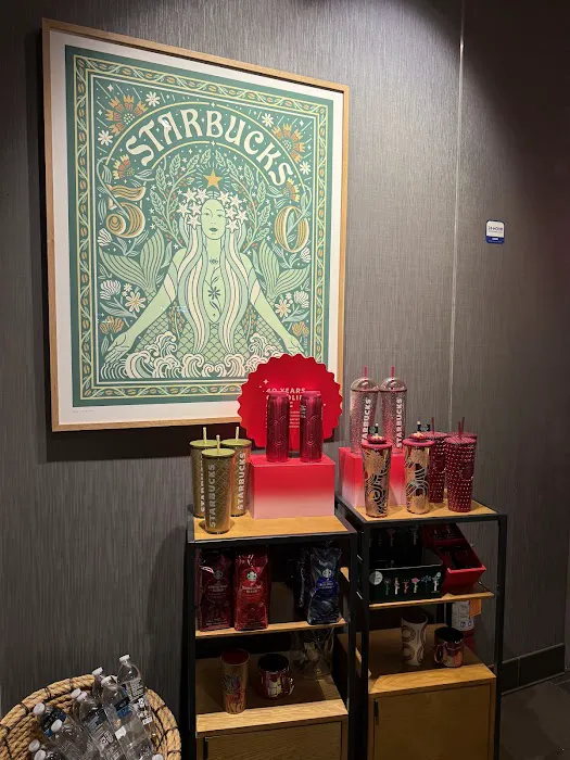 Starbucks Picture 4