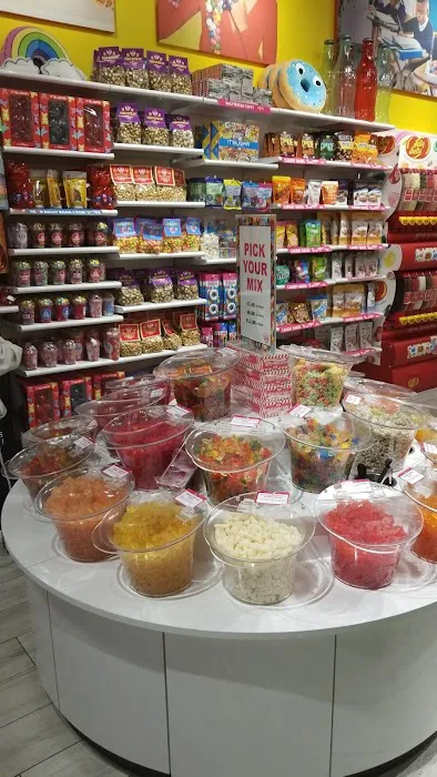 IT'SUGAR Palisades Center Picture 8