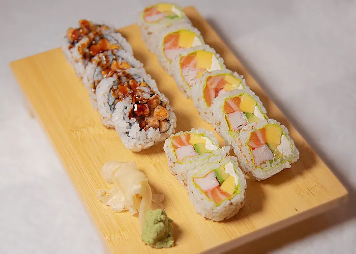 Sushi & Kimchi Picture 1