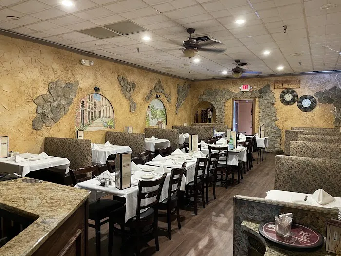 Amici Italian Restaurant & Pizzeria Picture 2