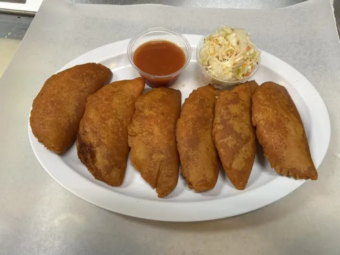 Avispa Food Mart Deli & Bakery Picture 6