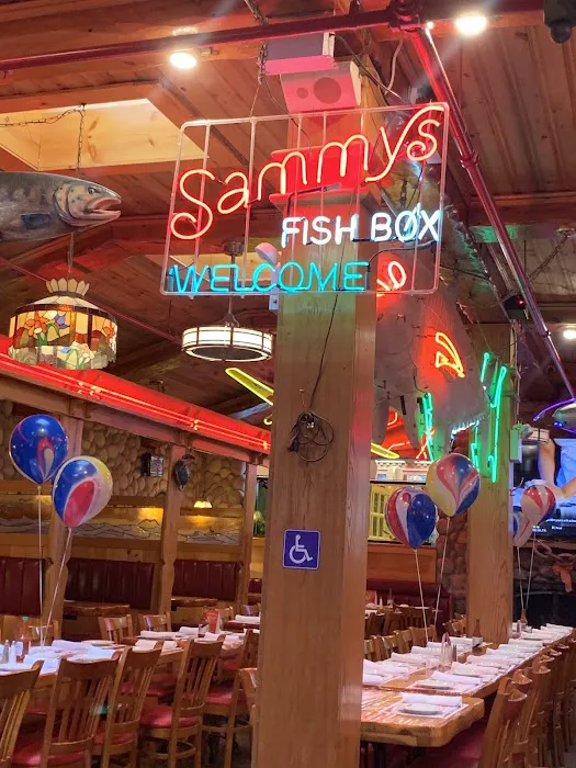 Sammy's Fish Box Picture 7