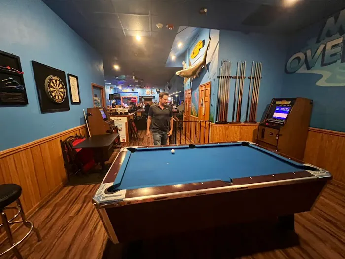 Man Overboard Bar Picture 9