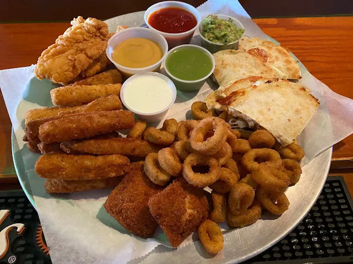 Fella's Bar & Grill Picture 2