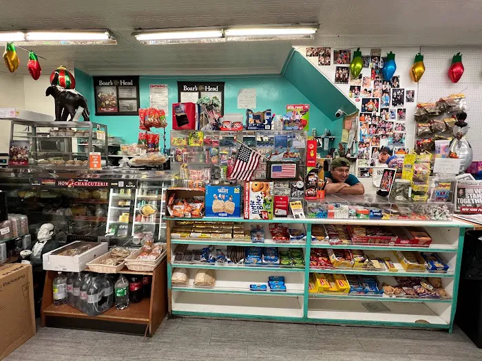 Sea Breeze Deli Corp Picture 3