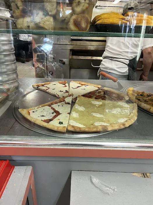Augie's City Island Deli Picture 1