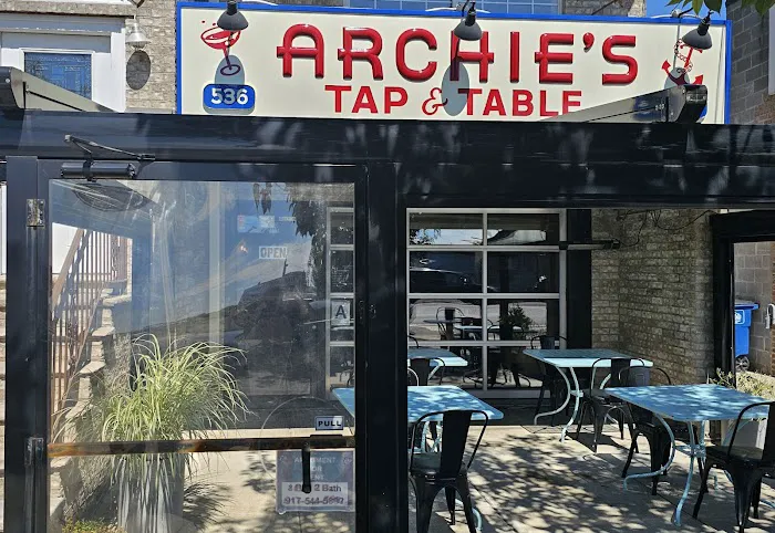 Archie's Tap & Table Picture 5