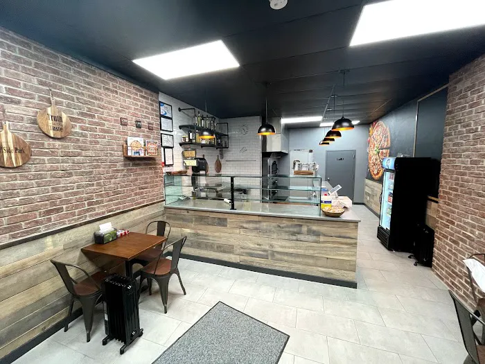 Pizza Side Picture 9