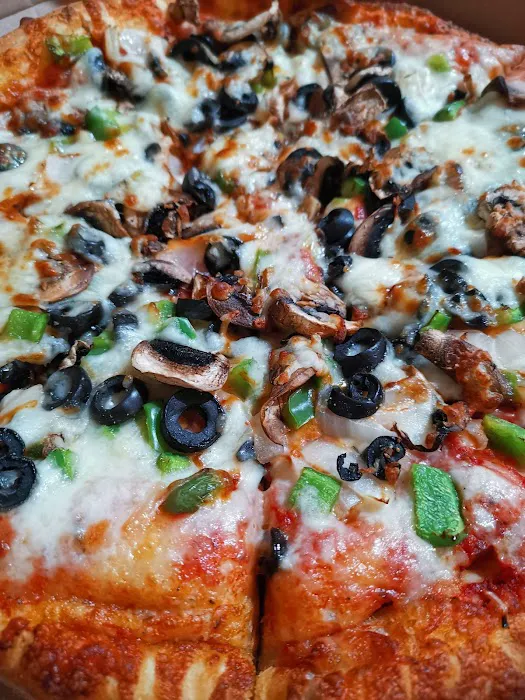 Fresh Hot Pizza & Blimpie Picture 2