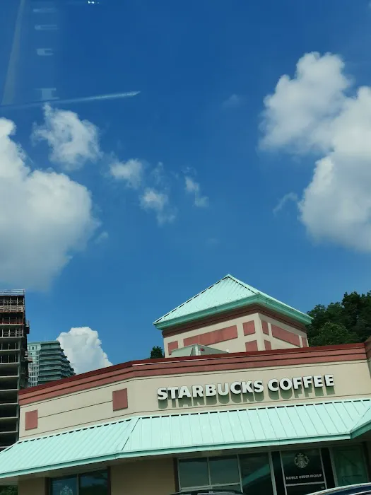 Starbucks Picture 3