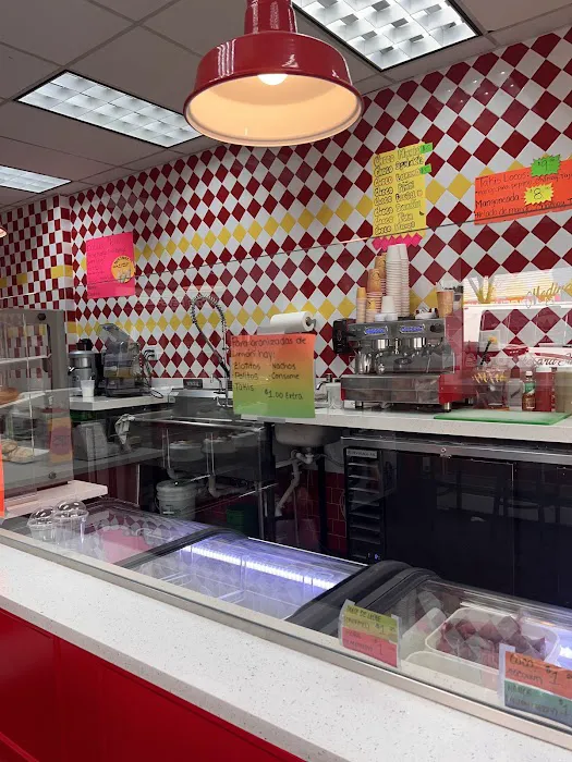 Medina Cakes & Shakes Picture 5