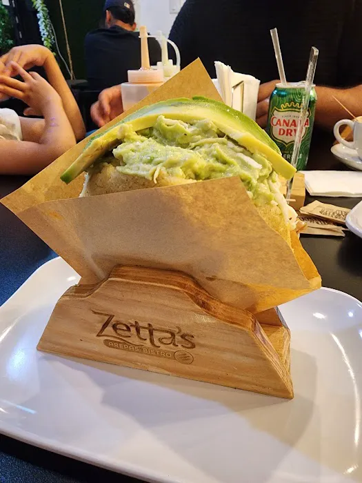 Zetta's Arepas Bistro Picture 3