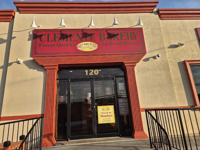 Clemente Bakery Picture 6