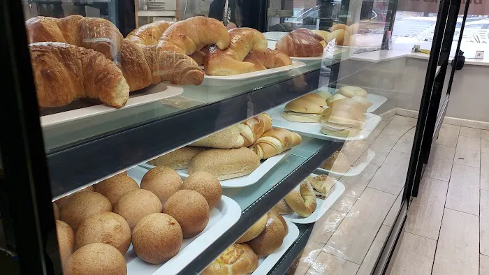 Colombia Bakery Factory - Maywood Picture 7
