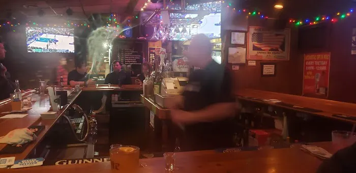Hilltop Tavern Picture 8