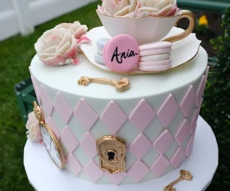 Cake Store Mommy