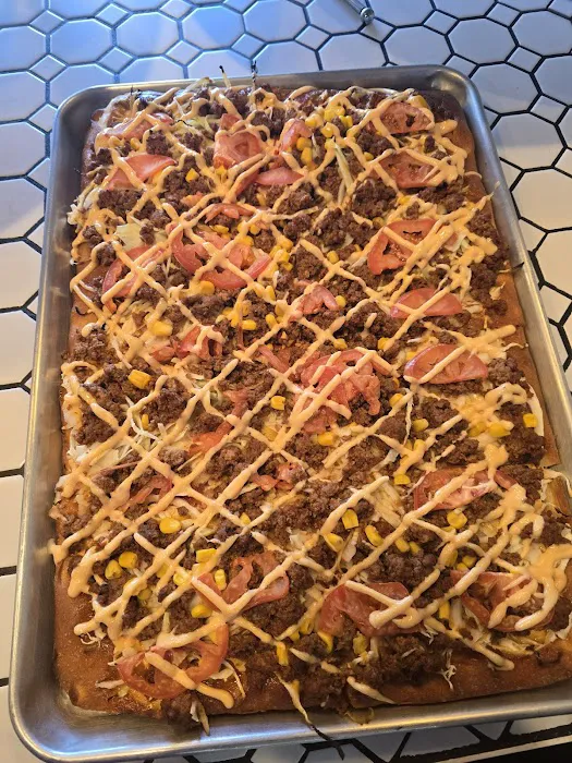 300 Slices Pizzeria Picture 10