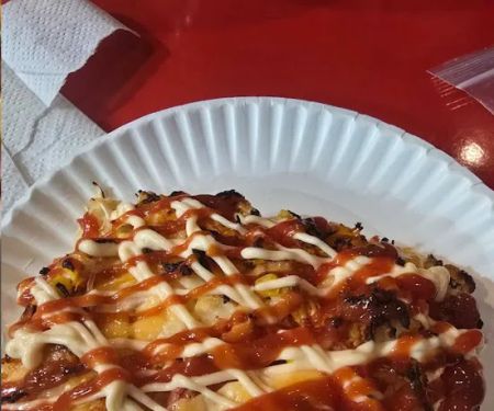 300 Slices Pizzeria