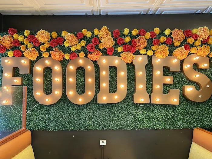 Foodies Diner Picture 5