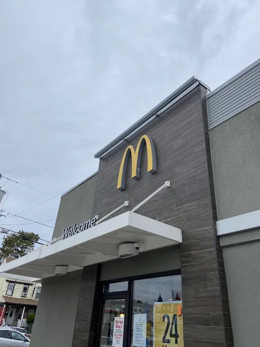 McDonald's Picture 6