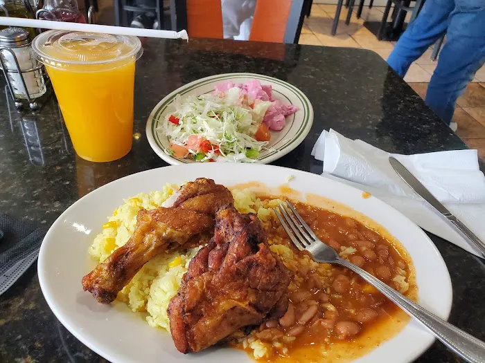 La Patrona Restaurant Picture 8